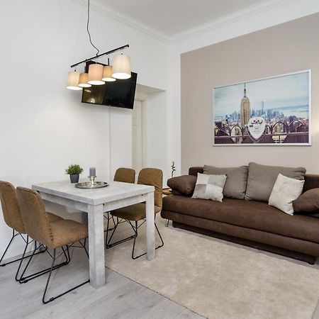 The Lohmeyerstr Hh, 2 Bed Rooms Up To 5 People برلين المظهر الخارجي الصورة